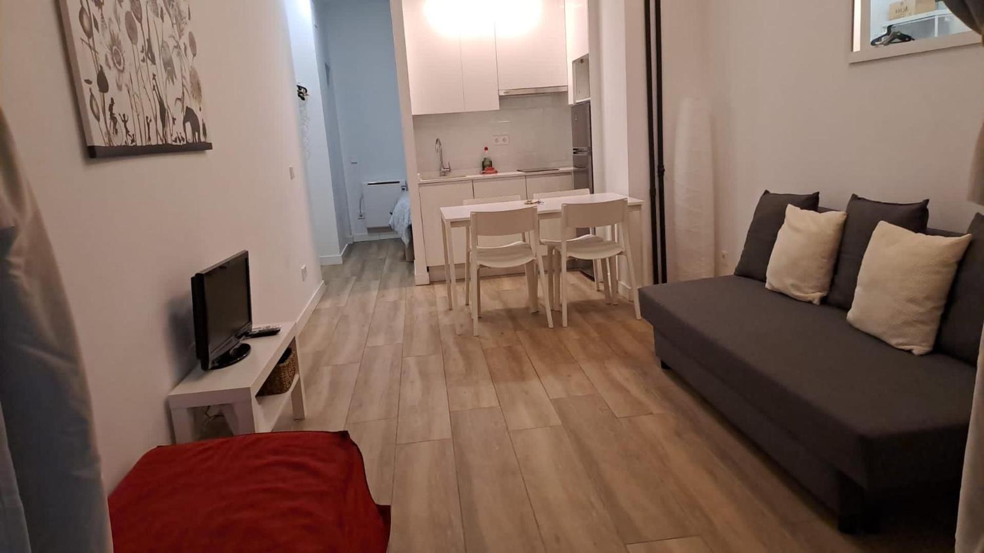 Апартаменти Nuevo Refugio En Los Bajos De Moncloa! Мадрид Екстер'єр фото